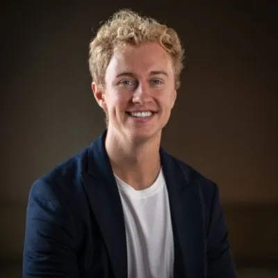Connor L headshot